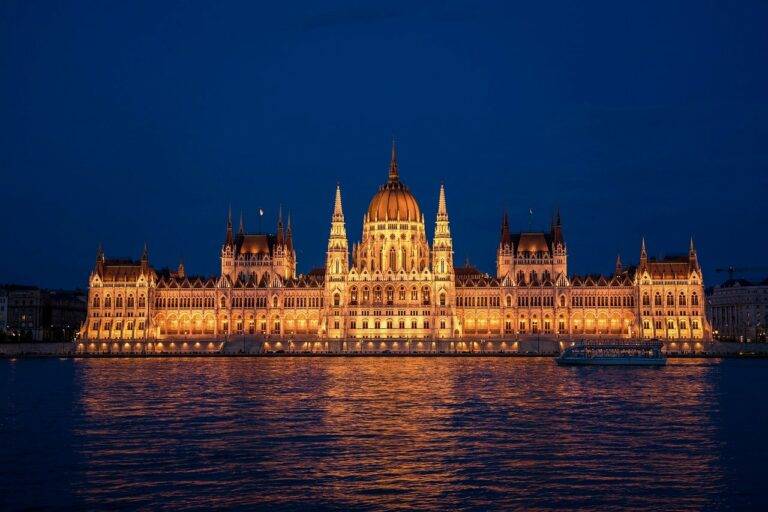Instagrammable Destinations: Navigating the Era of Visual Travel Inspiration